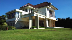  Villa Sophia Cimacan Puncak  Puncak